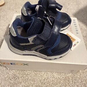 Geox Toddler Navy Sneakers EU 20 US 4.5 NEW With Box